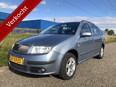 Skoda Fabia Combi - 1.4-16V Ambiente Airco/Cruise/LMV