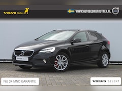 Volvo V40 Cross Country - T3 152PK Automaat Dynamic Edition / Keyless entry/ Stoelverwarming/ Panorama dak/ Parkeers