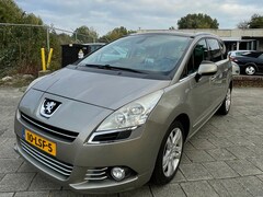 Peugeot 5008 - 1.6 THP GT 7p. Glazen dak - 157pk