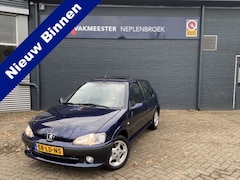 Peugeot 106 - 1.4 XS 14inch, Cv, StuurberkarchtigingAchterspoiler Bj 2002 Apk 08-2022