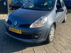Renault Clio - 1.2-16V Collection
