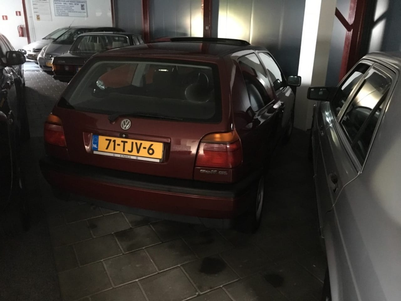 volkswagen-golf-1-8-gl-automaat-fabrieks-nieuw-23-000km-youngtimer.jpg