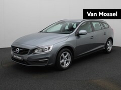 Volvo V60 - 2.0 D2 Kinetic | Navi | ECC | PDC | LMV |