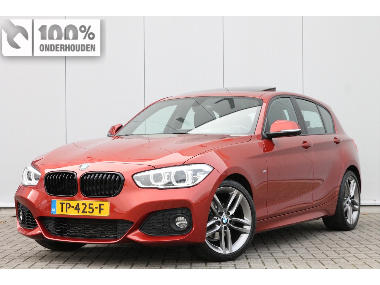 BMW 1-serie 118i Automaat High Executive M-SPORT | LED | SCHUIF-KANTEL DAK  | NAVI PRO | LEER 2018 Benzine - Occasion te koop op AutoWereld.nl