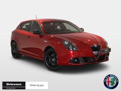 Alfa Romeo Giulietta - 1.4 Turbo 120PK Sport (Rosso Competizione - 18'' Lichtmetalen velgen - Navigatie)