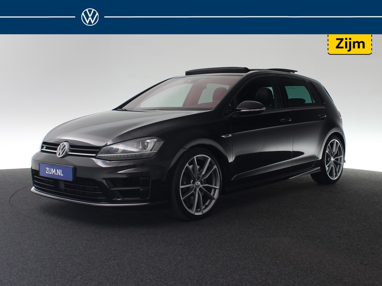 Volkswagen Golf - 2.0 TSI 301pk R 4Motion | DSG/automaat | Panoramadak | Parkeersensor v+a | Stoelverwarming - AutoWereld.nl