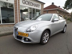 Alfa Romeo Giulietta - 1.4 T Progression Pano, automaat.leder