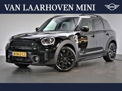 MINI Mini Countryman - Cooper S E ALL4 Classic Automaat / Panoramadak / Achteruitrijcamera / Verwarmd stuurwiel /