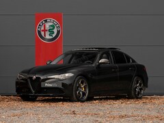 Alfa Romeo Giulia - 2.2 Super 240 pk | Pano | Leder | Camera | Carbon Pack