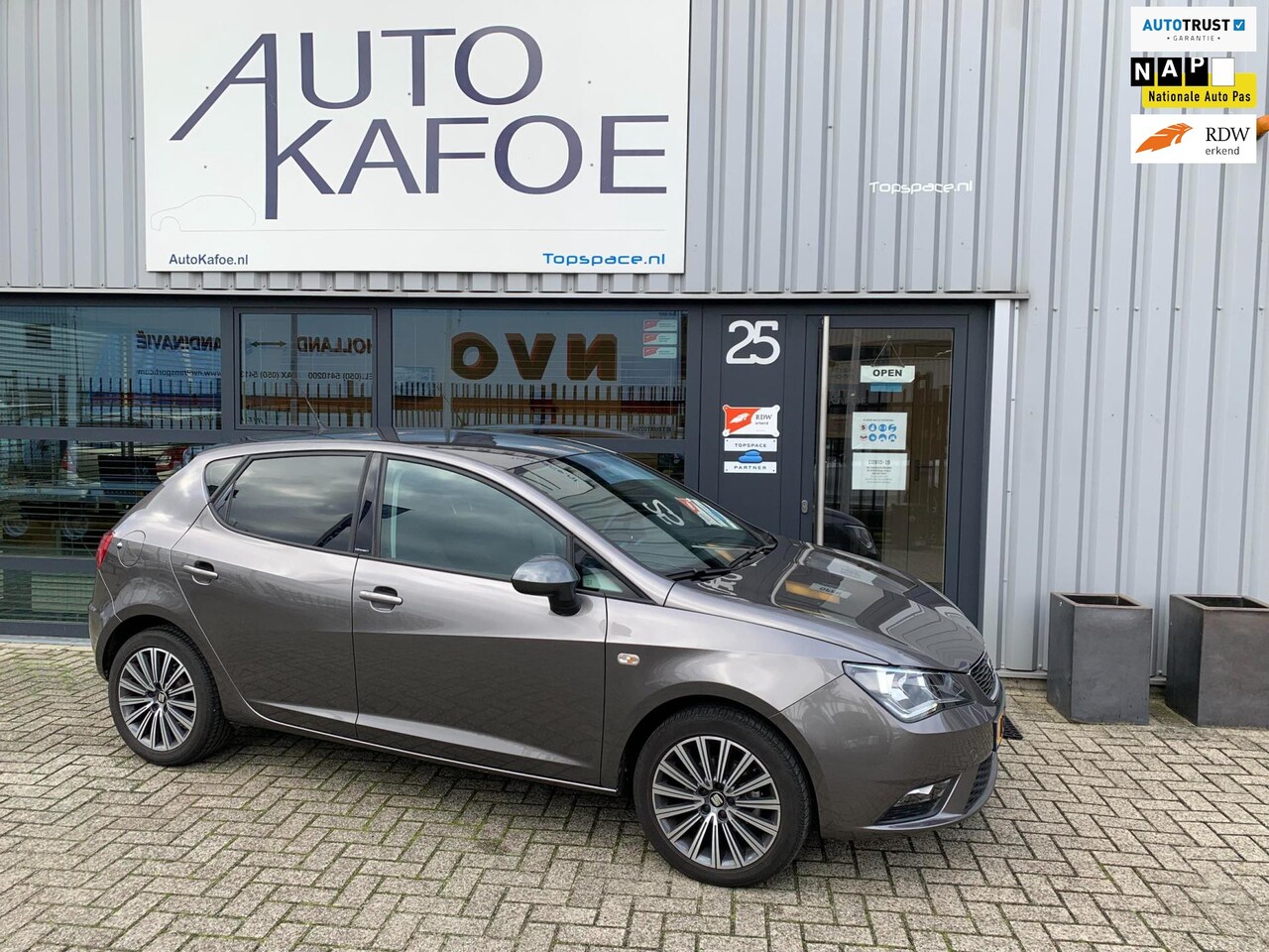 Seat Ibiza - 1.2 TSI Style Connect Navi ECC Cruise LMV Privacy glas - AutoWereld.nl