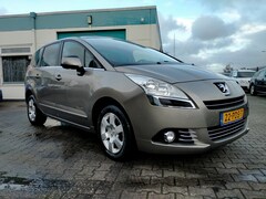 Peugeot 5008 - 1.6 THP 7-Persoons/171.000Km Nap/Pano/Navi