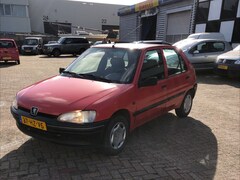 Peugeot 106 - 1.1 Accent Airco, 5 DEURS, APK 03-05-2022 INRUIL KOOPJE. Let op kachel word niet warm prij