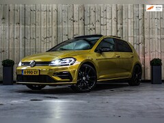 Volkswagen Golf - 1.4 TSI Highline Business 3X R-Line*Pano*Camera*Virtual
