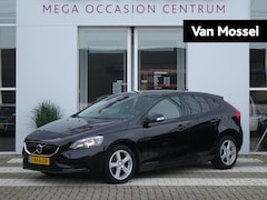 Volvo V40 - 2.0 D2 Kinetic | Parkeer sensoren | Trekhaak max 1500KG | Lage km stand | Navigatie | Blue