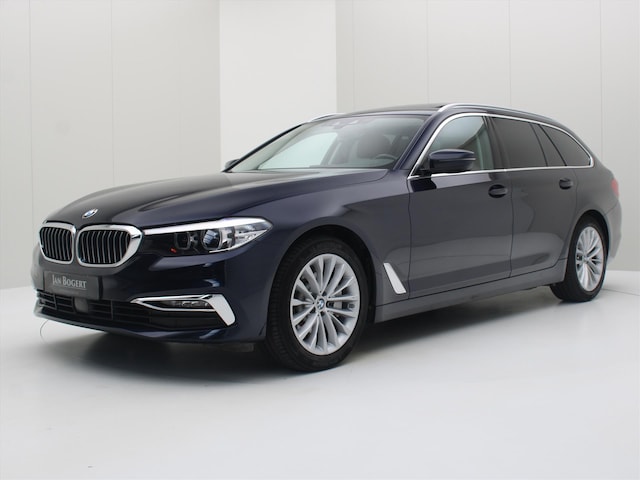 Verschrikking planter Mooie vrouw BMW 5-serie Touring Luxury Line, tweedehands BMW kopen op AutoWereld.nl