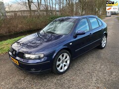 Seat Leon - 1.6-16V Sport airco cruise c. Remus FR