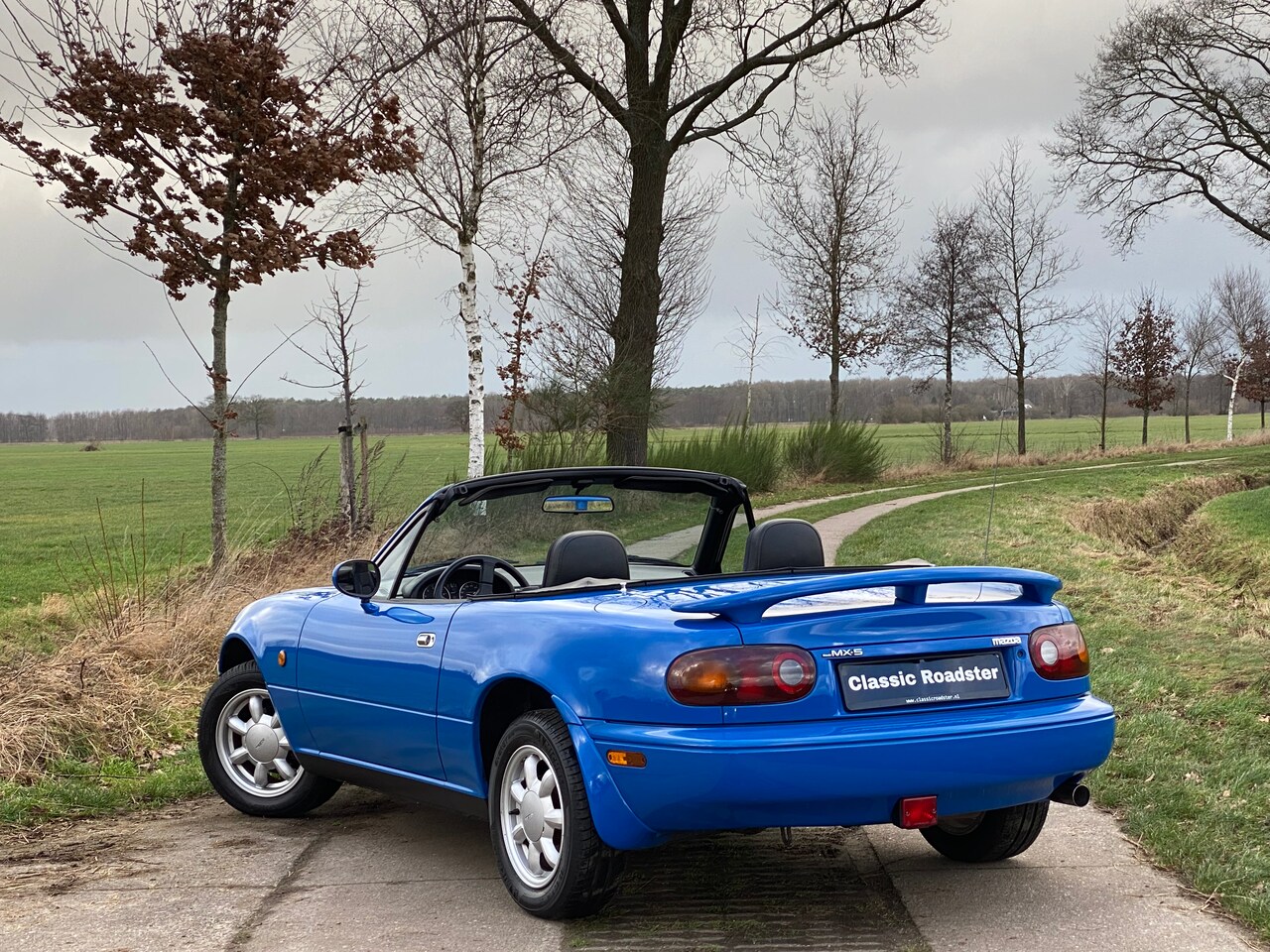 mazda-mx-5-1-6i-16v-na-116pk-origineel-nl-28000km-1ste-eigenaar.jpg