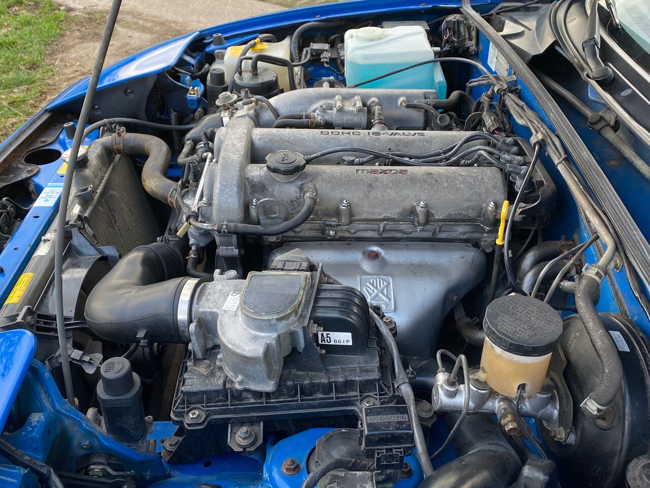 mazda-mx-5-1-6i-16v-na-116pk-origineel-nl-28000km-1ste-eigenaar.jpg