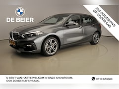BMW 1-serie - 118I LED / Navigatie / Sportstoelen / Shadow line / Stoelverwarming / Alu 17 inch