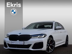 BMW 5-serie - Sedan 530i High Executive M-Sportpakket / Laserlight / Head Up Display / Schuifkanteldak /