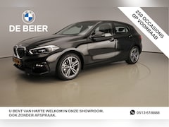 BMW 1-serie - 118I LED / Navigatie / Sportstoelen / Stoelverwarming / Shadow line / DAB / Alu 17 inch