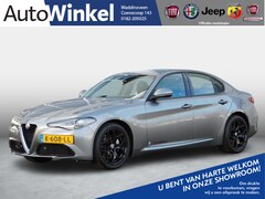 Alfa Romeo Giulia - 2.0 Turbo Aut. 200pk Super | Leder | Driver Ass. | Apple Carplay | Priv glass
