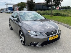Seat Leon SC - 1.0 EcoTSI Style Connect 3DRS. Navigatie, Climate control, Cruise control, privacy glas, P