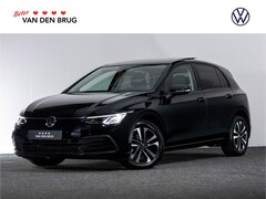Volkswagen Golf - AUTOMAAT 1.0 eTSI 110 PK Life | Panoramadak | Navigatie | LED | Achteruitrijcamra | Adapti