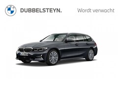 BMW 3-serie Touring - 330i | High Exe | Luxury Line | 18'' | Elek. Trekhaak | Panoramadak | ACC | HiFi | Getint