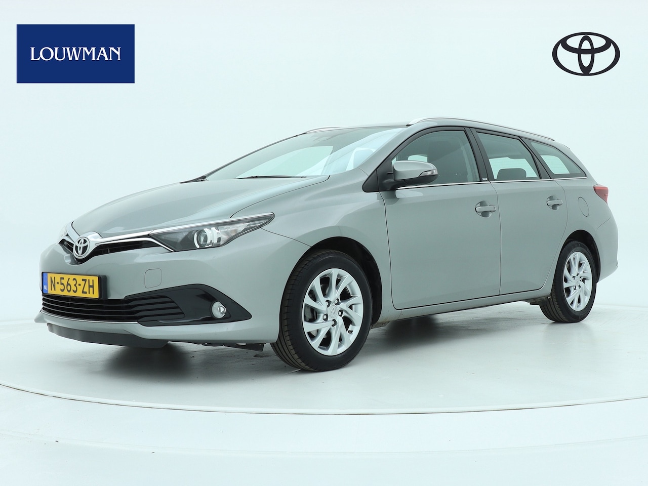 toyota-auris-touring-sports-1-2t-dynamic-1300-kg-trekgewicht.jpg