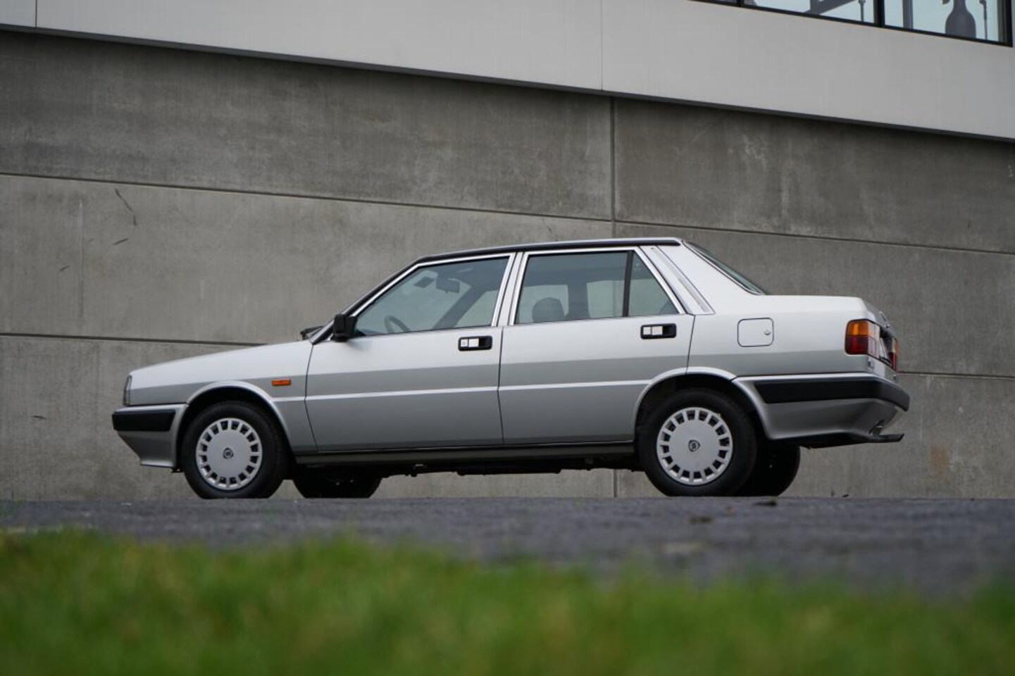 lancia-prisma-1-6-1-6.jpg
