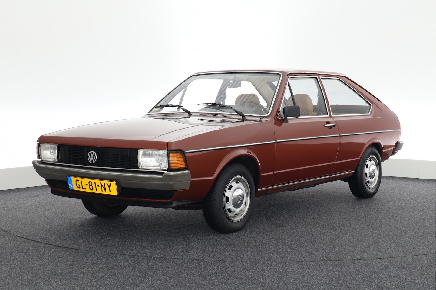volkswagen-passat-1-6-ls-1-6-75pk-ls.jpg