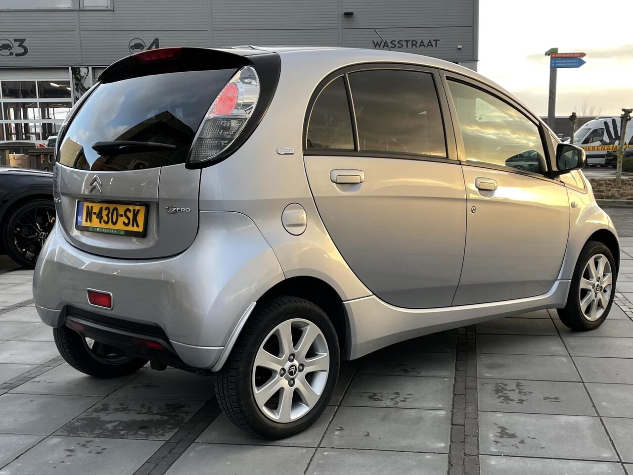 citroen-c-zero-4-persoons-8-880-6-880-na-milieusubsidie.jpg