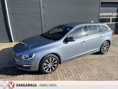 Volvo V60 - 1.5 T3 Polar+ Dynamic Nederlandse auto Automaat ECC | NAV | Leer | LMV | PDC | LED Nederla