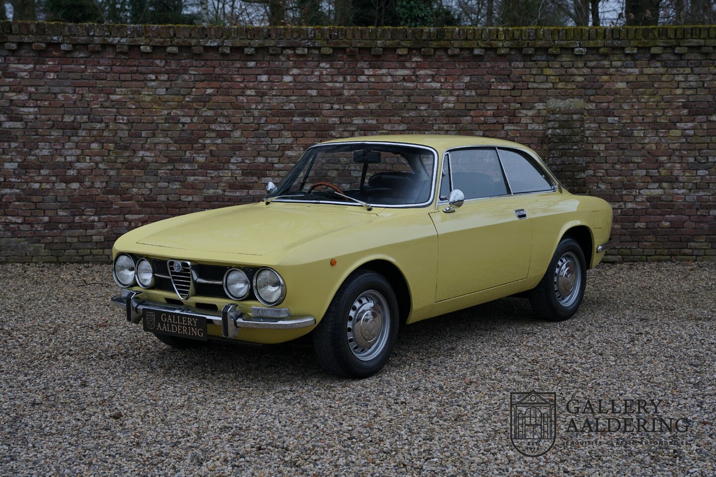 alfa-romeo-1750-bertone-rhd-2-0-litre-engine-runs-great-good-condition.jpg