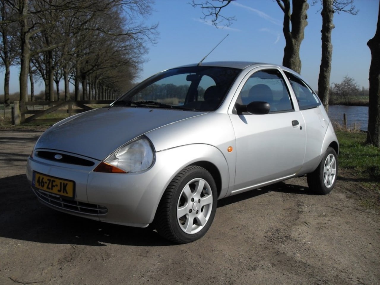 Ford Ka - 1.3 cool en sound 156 dkm NAP - AutoWereld.nl