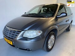 Chrysler Voyager - 2.4i SE Luxe 7-persoons Airco Trekhaak Cruise control