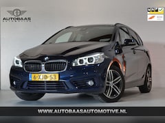 BMW 2-serie Active Tourer - 218i High Executive Sportline NW APK | NL-AUTO | NAVI | FULL LED | STOELVERWARMING | TREKH