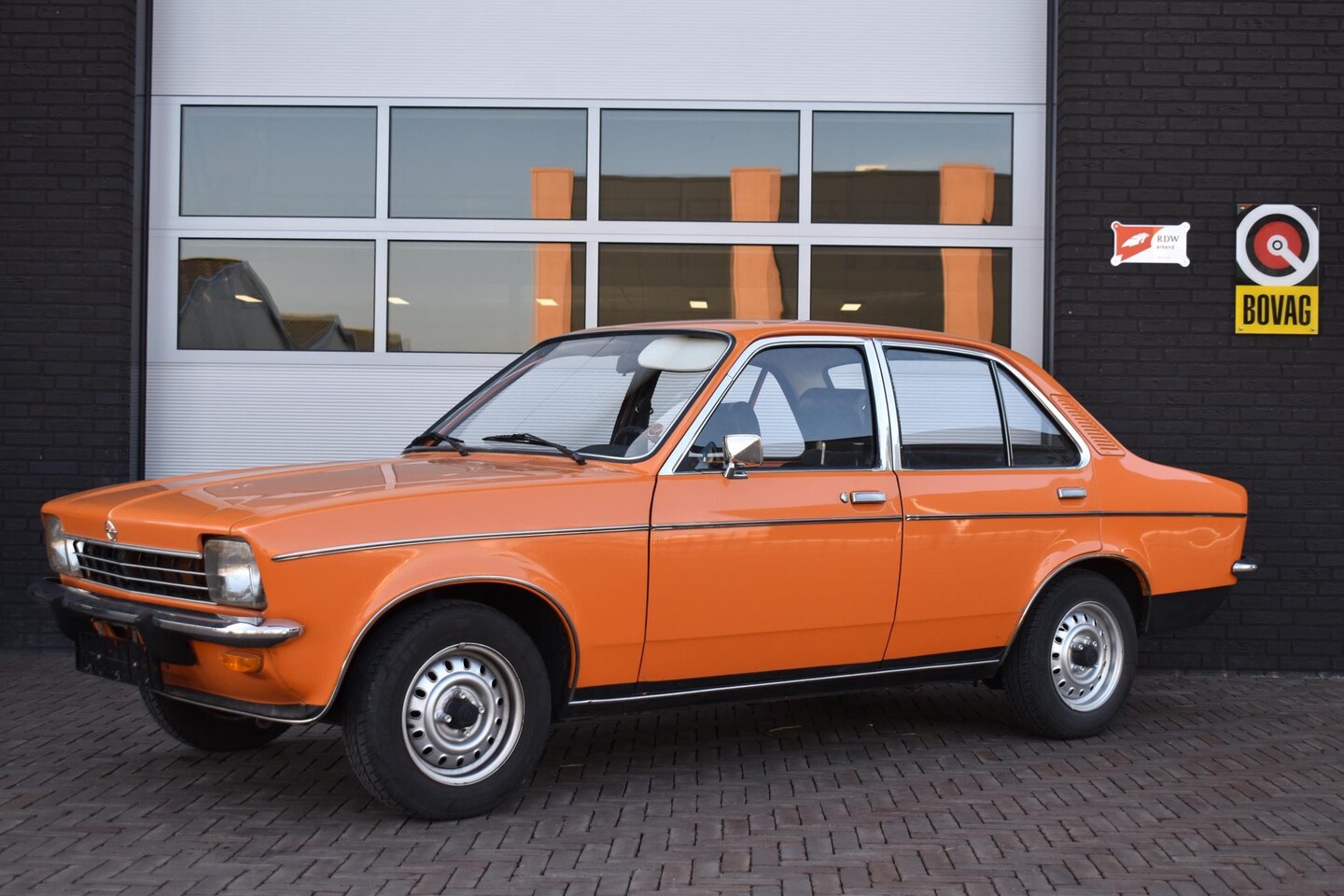 opel-kadett-lvl-1-2-60-pk-automaat-82-812-km-3e-eigenaar-oltimer.jpg