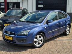 Ford Focus - 1.6 16V First Edition Automaat