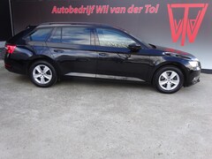 Skoda Superb Combi - 1.6 TDI ACTIVE | NAVIGATIE | TREKHAAK | CARPLAY | 140 PK | EURO-6 | BTW-AUTO