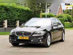 BMW 5-serie Touring - 520i Business | NAVI | XENON | CRUISE | CLIMA | NAP | ZEER MOOIE GOED ONDERHOUDEN AUTO |