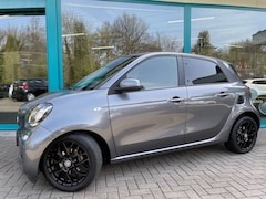 Smart Forfour - 1.0 Turbo Climate, LED, Cruise, JBL, 16Inch, NAP