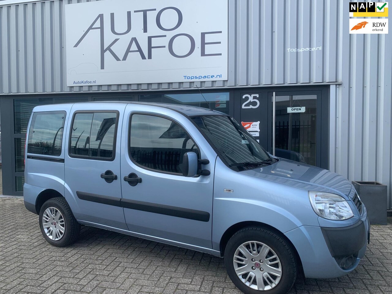 Fiat Doblò - 1.4i Family 7 persoons Airco PDC Multi media - AutoWereld.nl