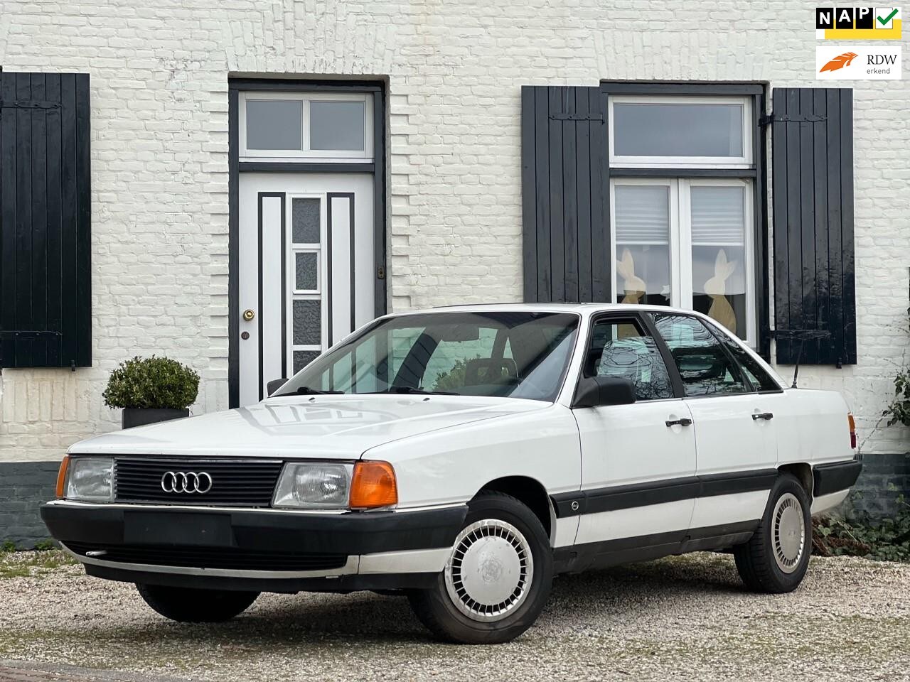 audi-100-1-8-cc-schuifdak-elek-ramen-stuurbekrachtiging.jpg
