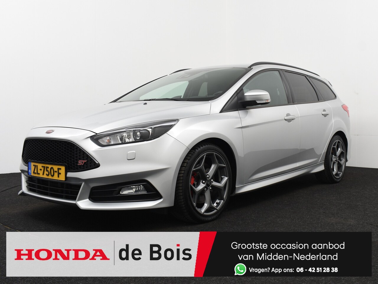 Ford Focus Wagon 2.0 ST 250pk | Leer | Sportstoelen | Stuurverwarming |  Stoelverwarming | 2017 Benzine - Occasion te koop op AutoWereld.nl