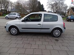 Renault Clio - 1.2 16V Authentique Basis