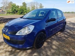 Renault Clio - 1.2-16V Authentique