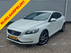 Volvo V40 - 2.0 T3 Ocean Race, airco, cruisecontrol, navigatie, achteruitrij camera, stoelverwarming,