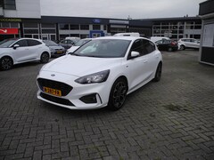 Ford Focus - 1.0 EcoBoost 125pk ST Line X Business